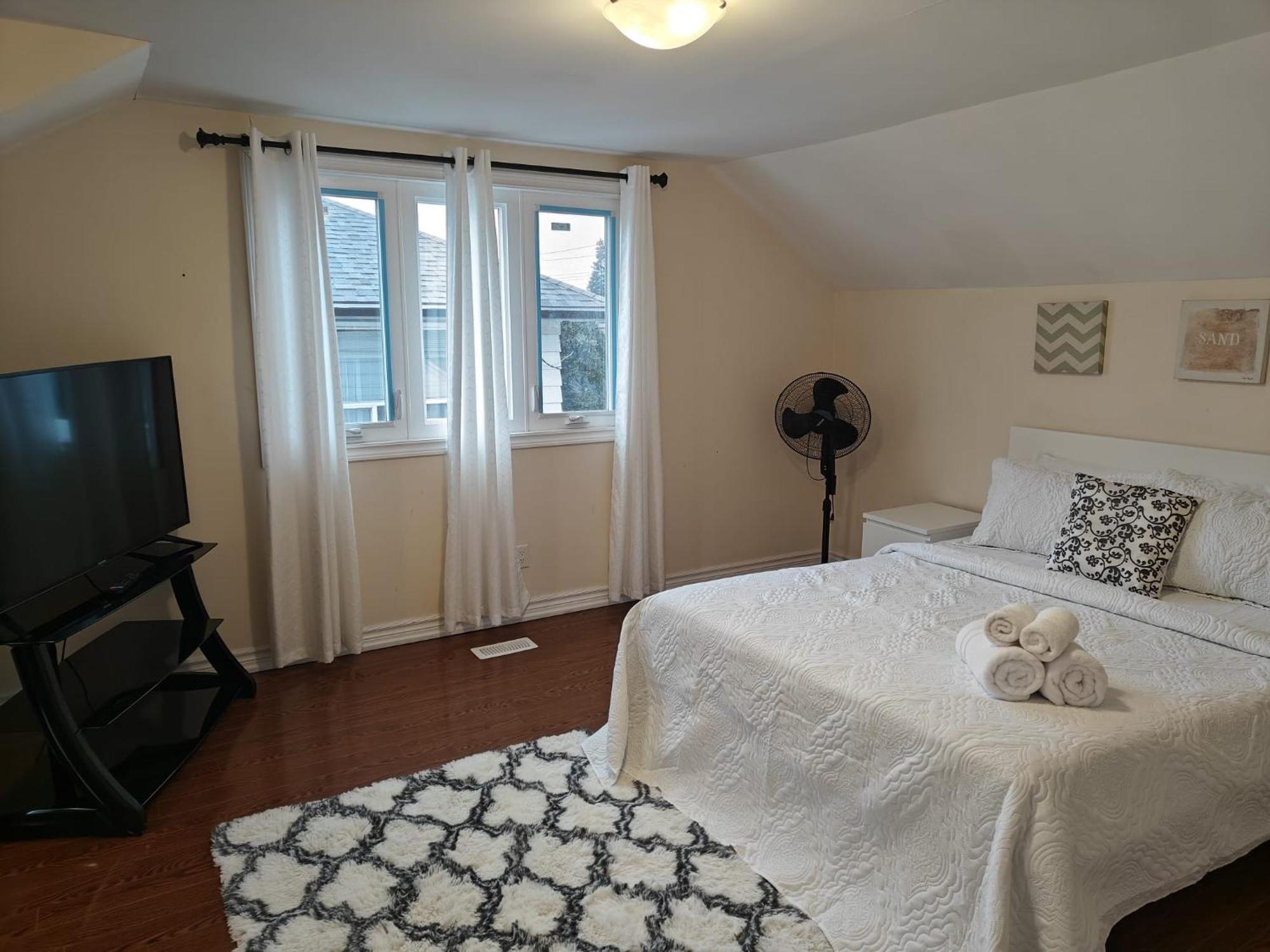 Spacious Mbr Near Kennedy Subway & Go Toronto Exterior foto